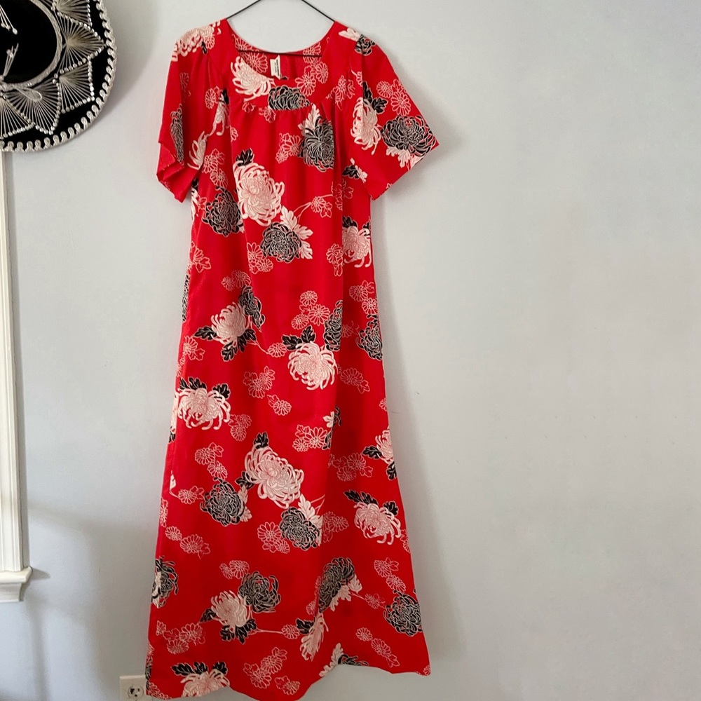 Vintage floral maxi house dress Hawaii retro